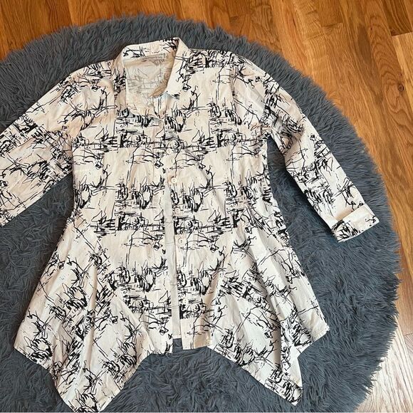 Snapdragon and Twig Button Down Shirt Black White Asymmetrical Artsy Size M - Picture 1 of 6